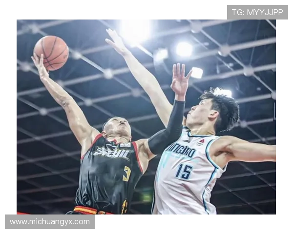 杨瀚森替补登场两罚两中 首次在NBA常规赛中得分成功