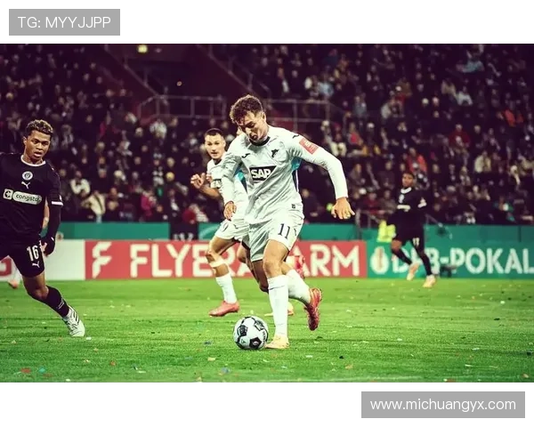 德天空报道拜仁对霍村前锋阿斯拉尼兴趣加深球员预计明夏离队 德天空报道拜仁对霍村前锋阿斯拉尼兴趣加深球员预计明夏离队